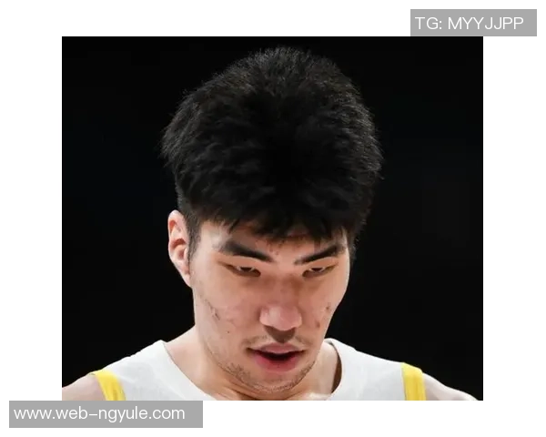 余嘉豪的篮球梦想之路：从少年到职业球员的成长历程与心路历程