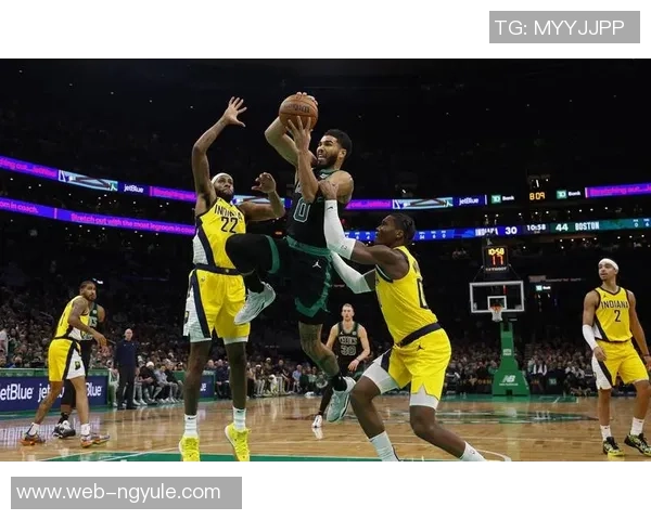 凯尔特人对勇士历史战绩分析及近期交锋表现总结